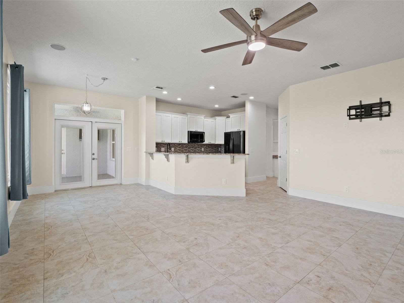BEACON RIDGE AT LEGENDS - Residential