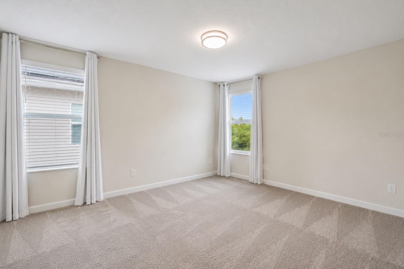 STOREY PK-PCL L - Residential