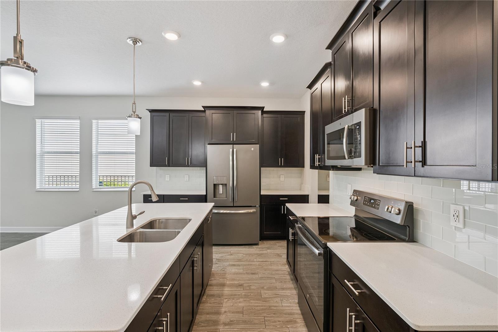 STOREY PK-PCL L - Residential