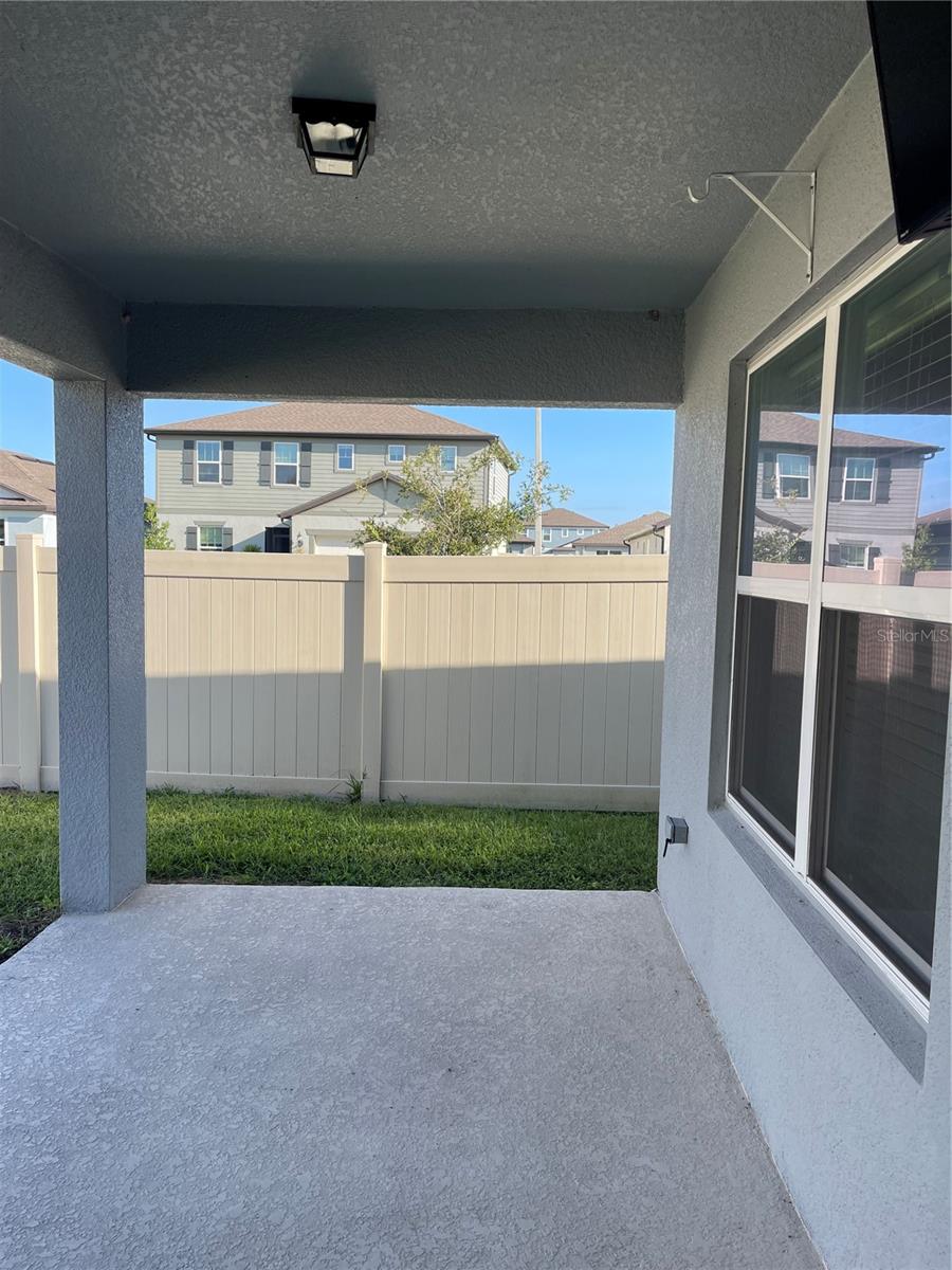 RIVERSTONE PH 1 - Residential Lease