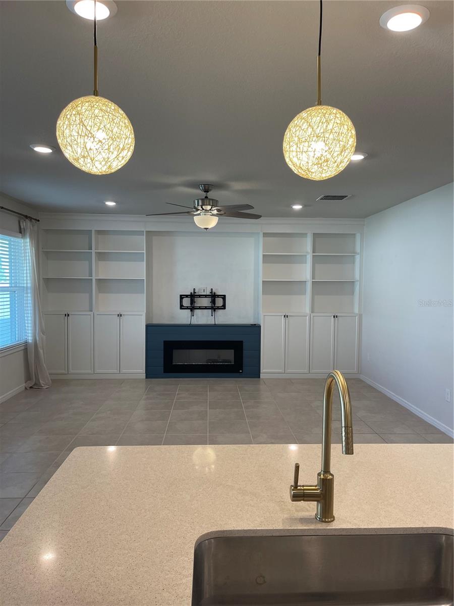 RIVERSTONE PH 1 - Residential Lease