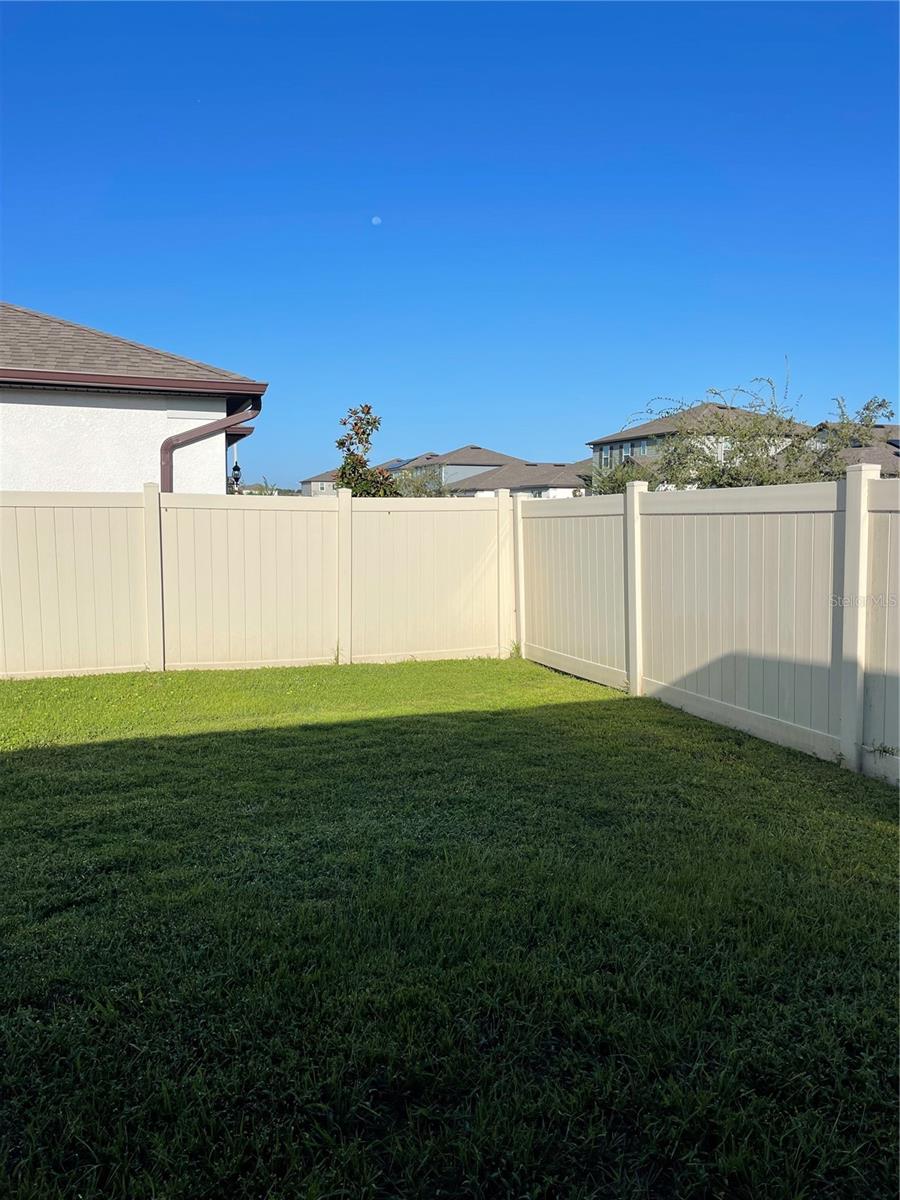 RIVERSTONE PH 1 - Residential Lease