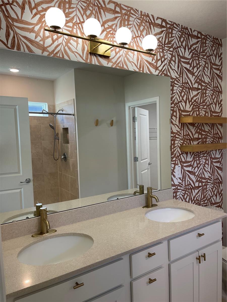 RIVERSTONE PH 1 - Residential Lease