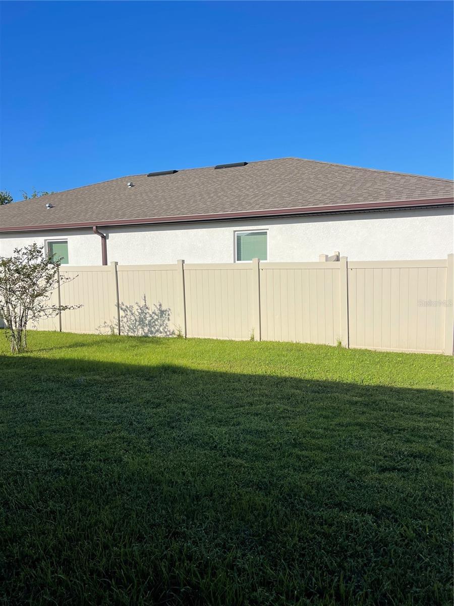 RIVERSTONE PH 1 - Residential Lease