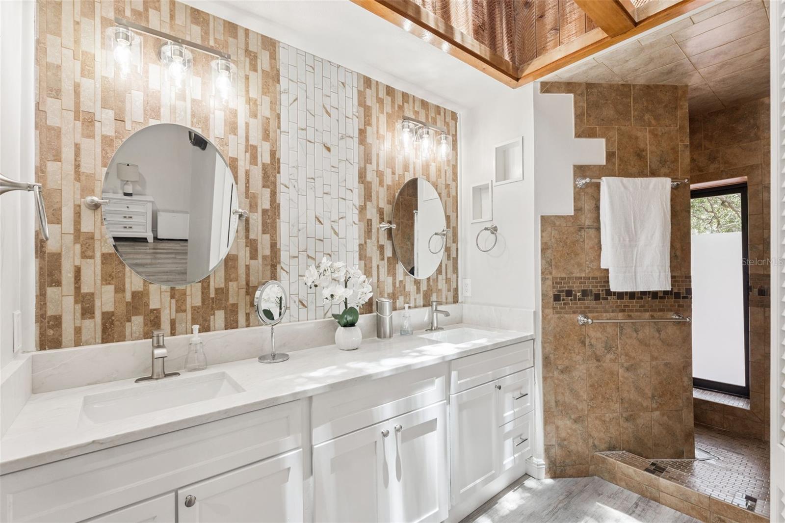 SPREADING OAK VILLAGE REV BLK B - Residential