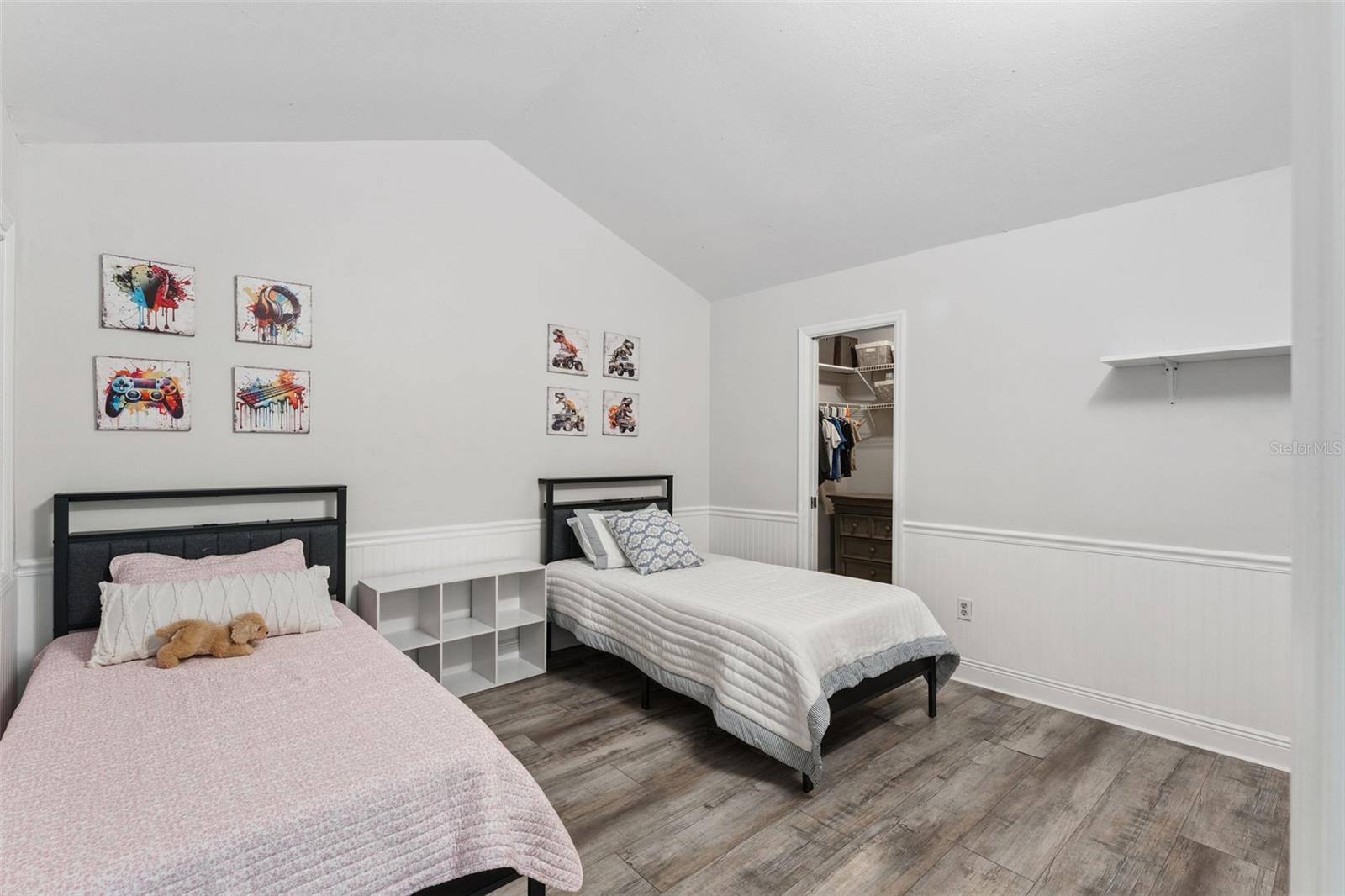 SPREADING OAK VILLAGE REV BLK B - Residential