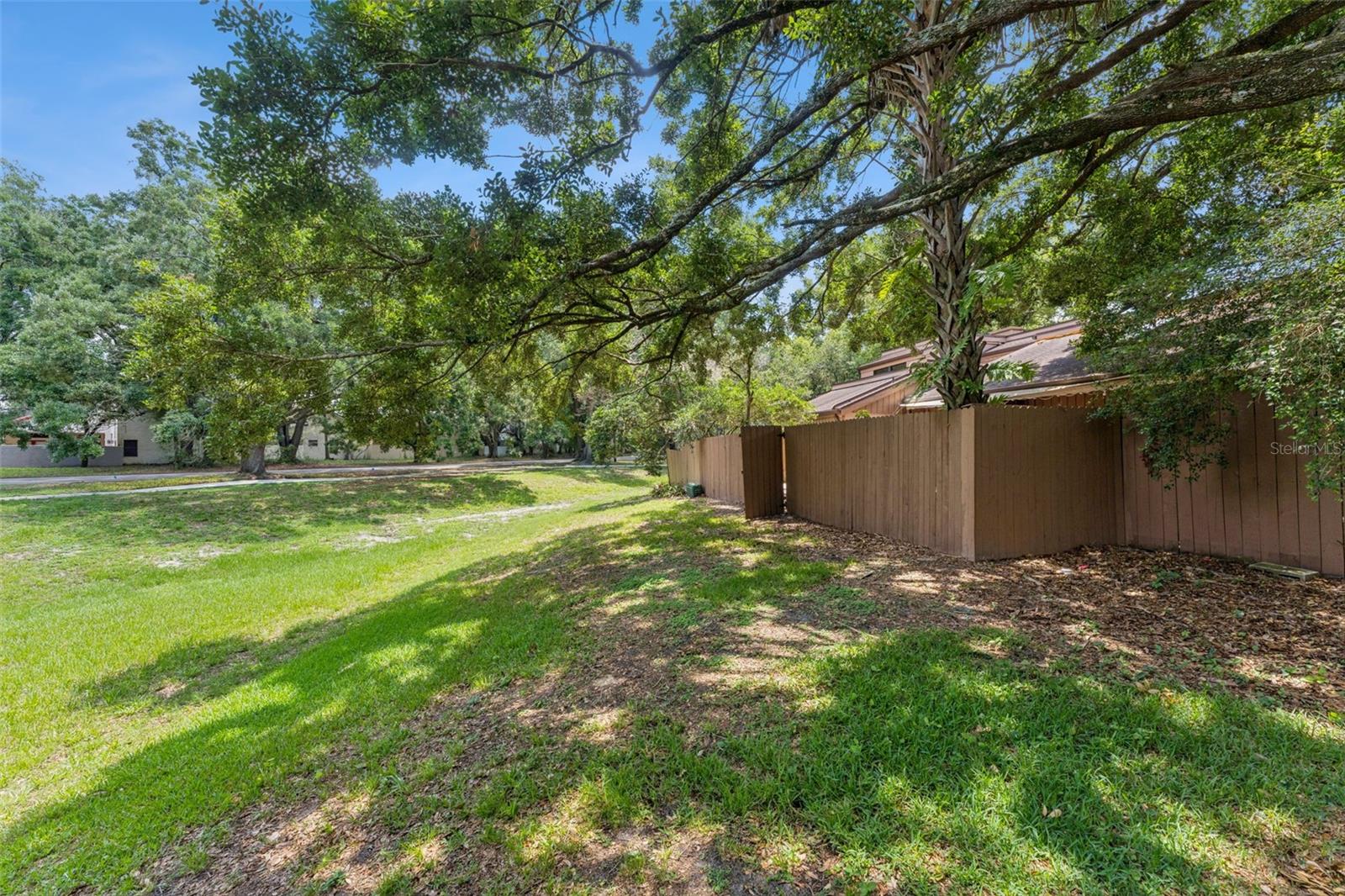 SPREADING OAK VILLAGE REV BLK B - Residential