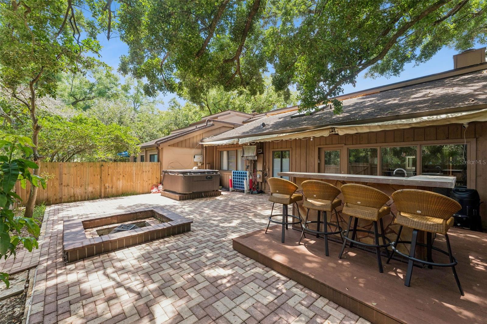 SPREADING OAK VILLAGE REV BLK B - Residential