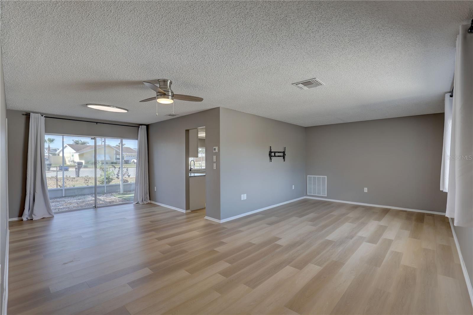 BEACON SQUARE - Residential
