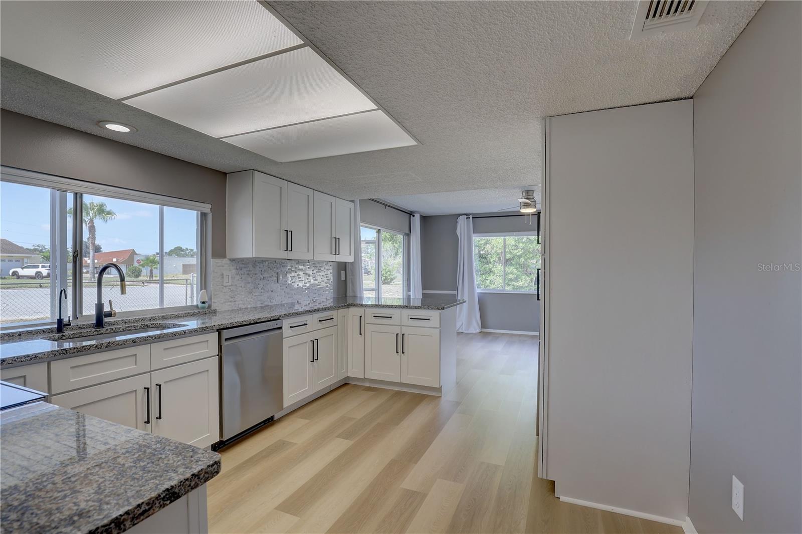 BEACON SQUARE - Residential