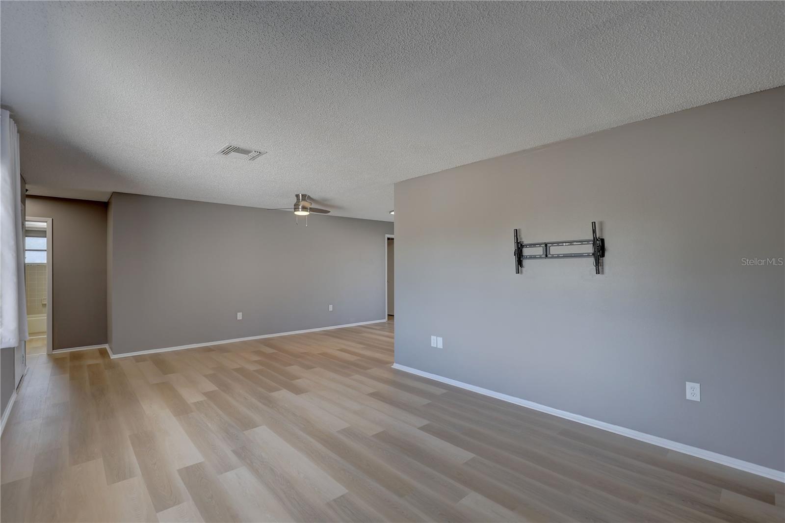 BEACON SQUARE - Residential