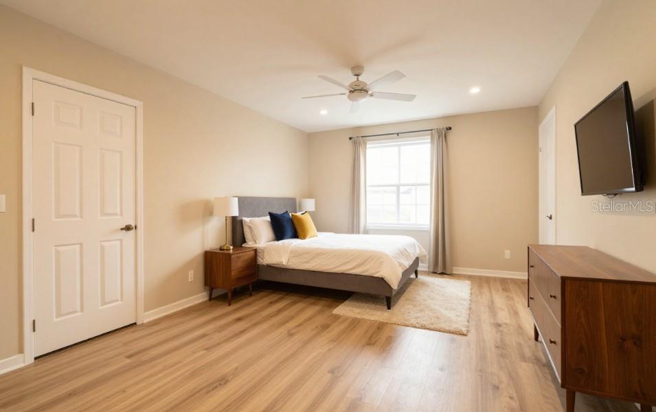 BEACON SQUARE - Residential