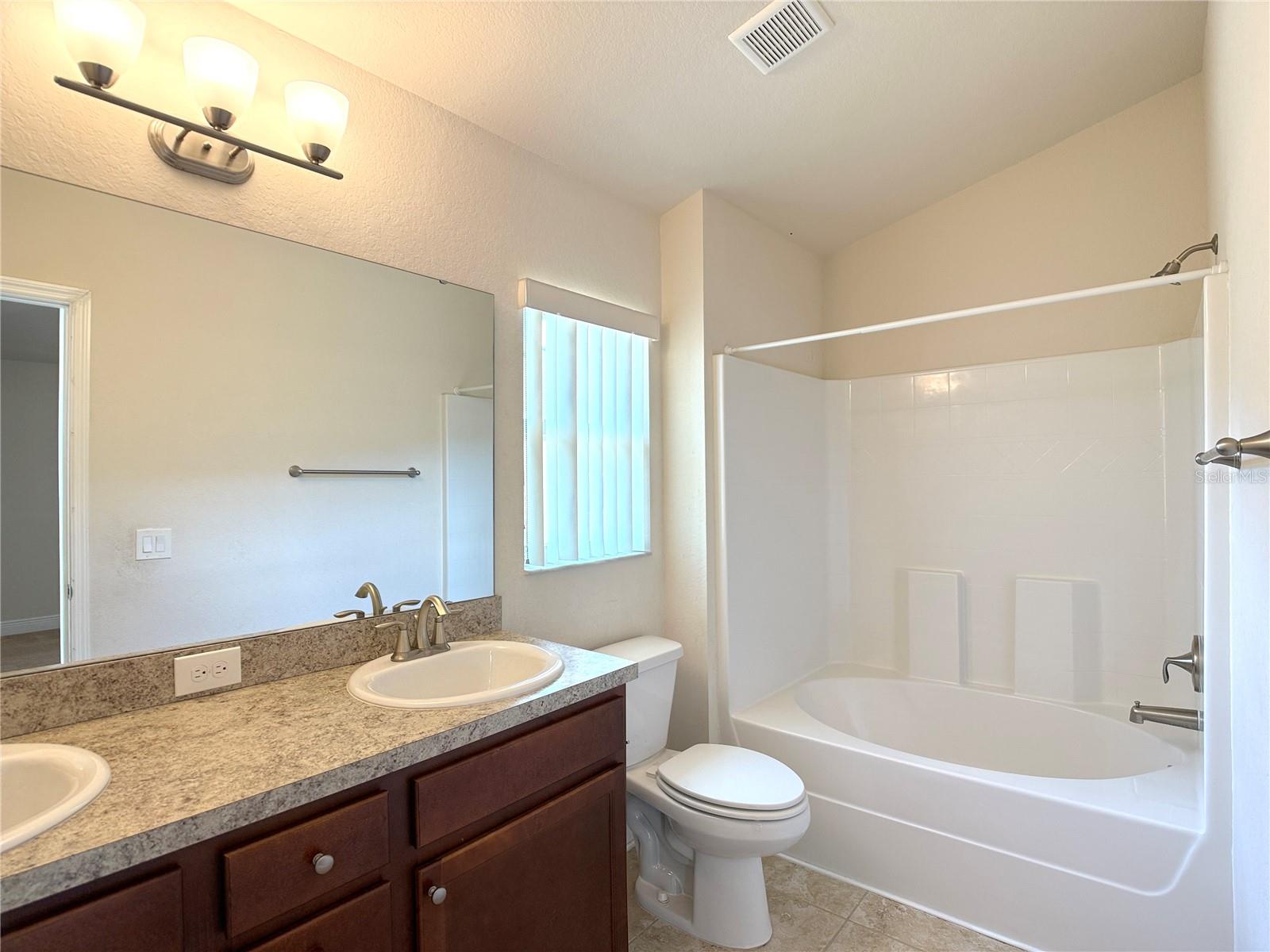 MARIA VISTA - Residential Lease