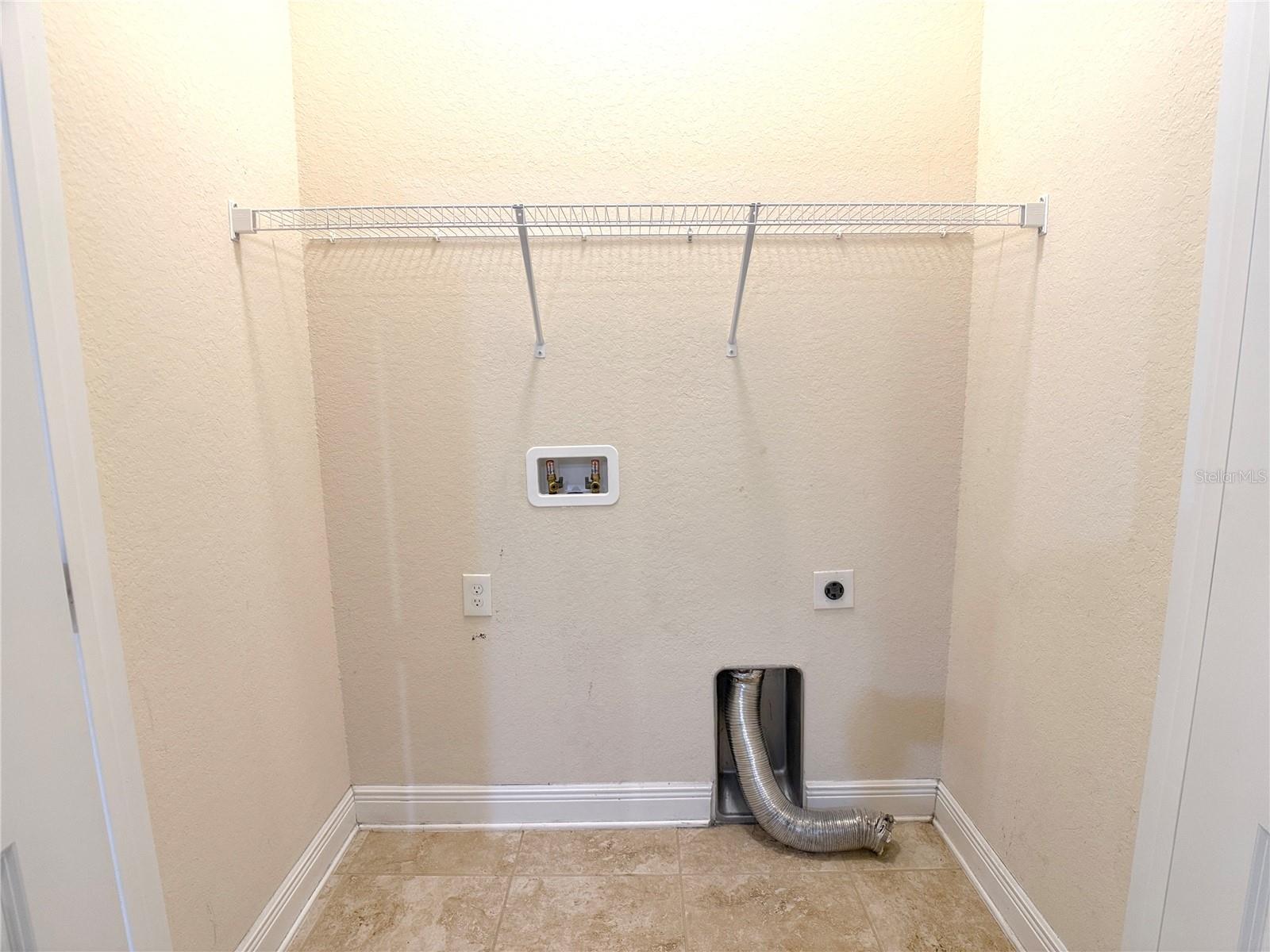 MARIA VISTA - Residential Lease
