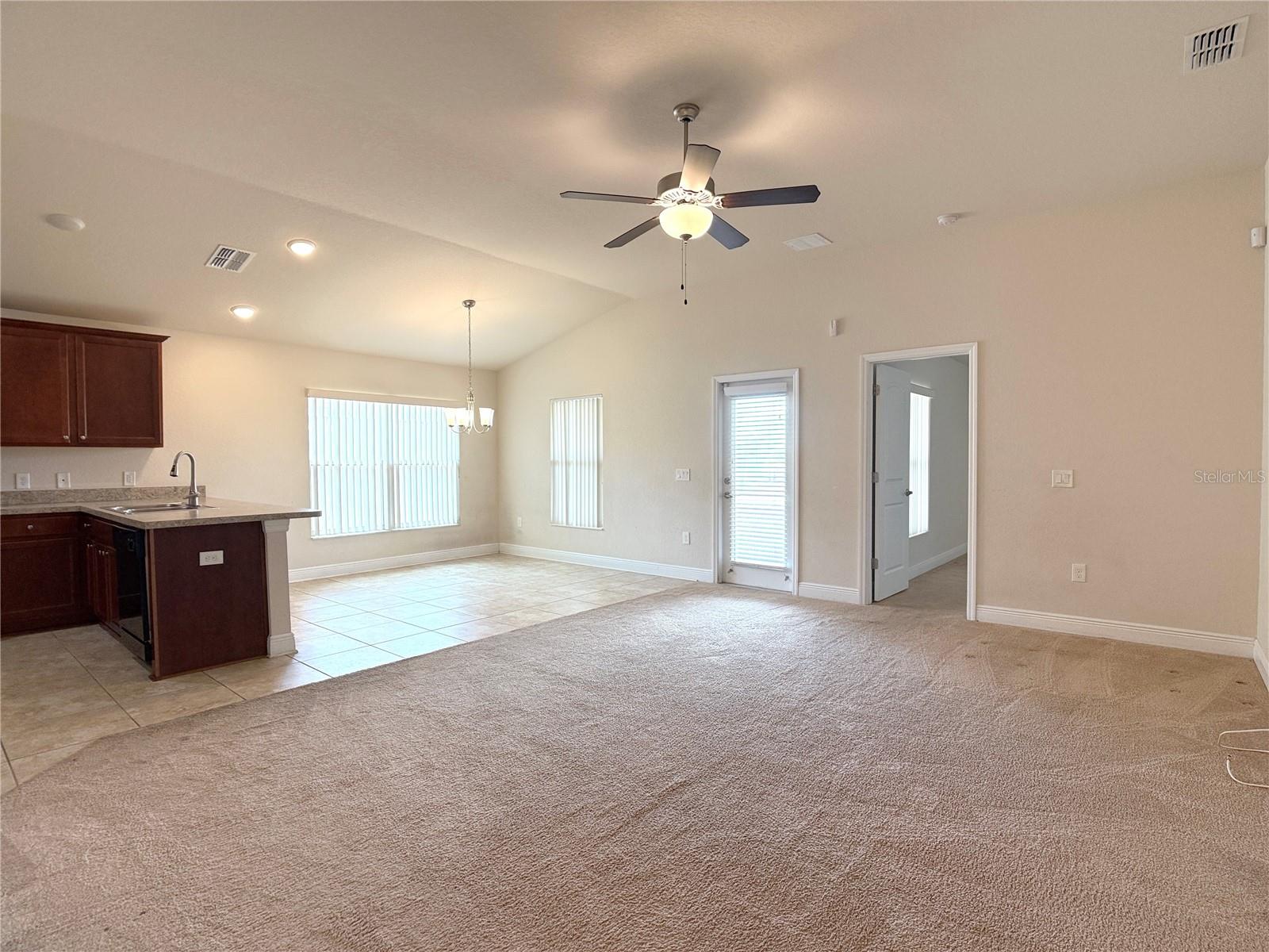 MARIA VISTA - Residential Lease
