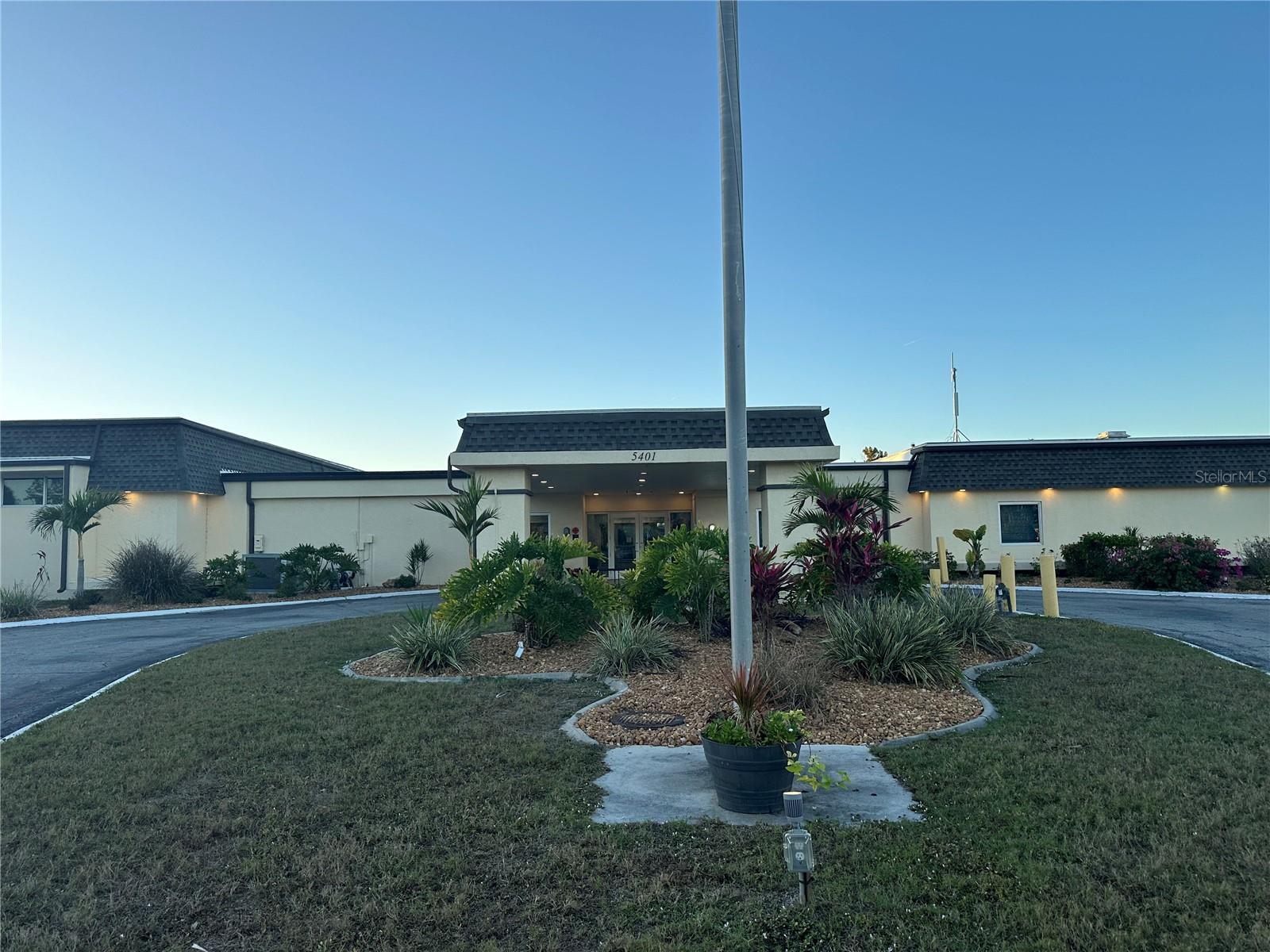 HOLIDAY PARK - Residential