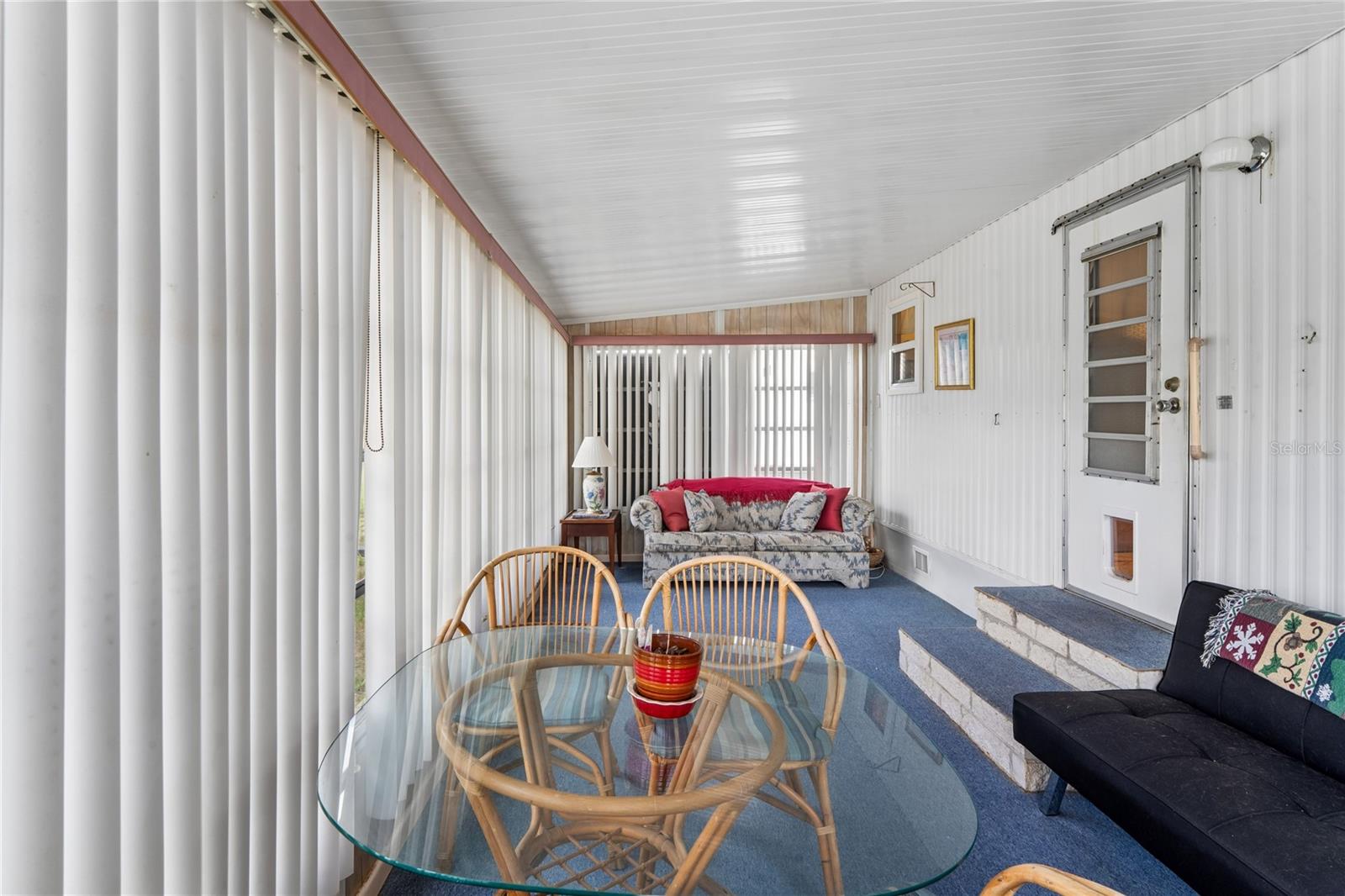 SLEEPY HOLLOW MOBILE ESTATES - Residential