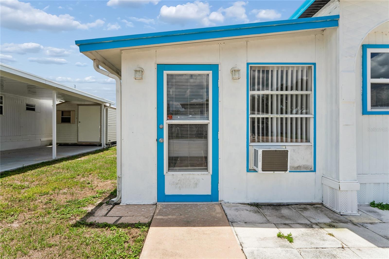 SLEEPY HOLLOW MOBILE ESTATES - Residential