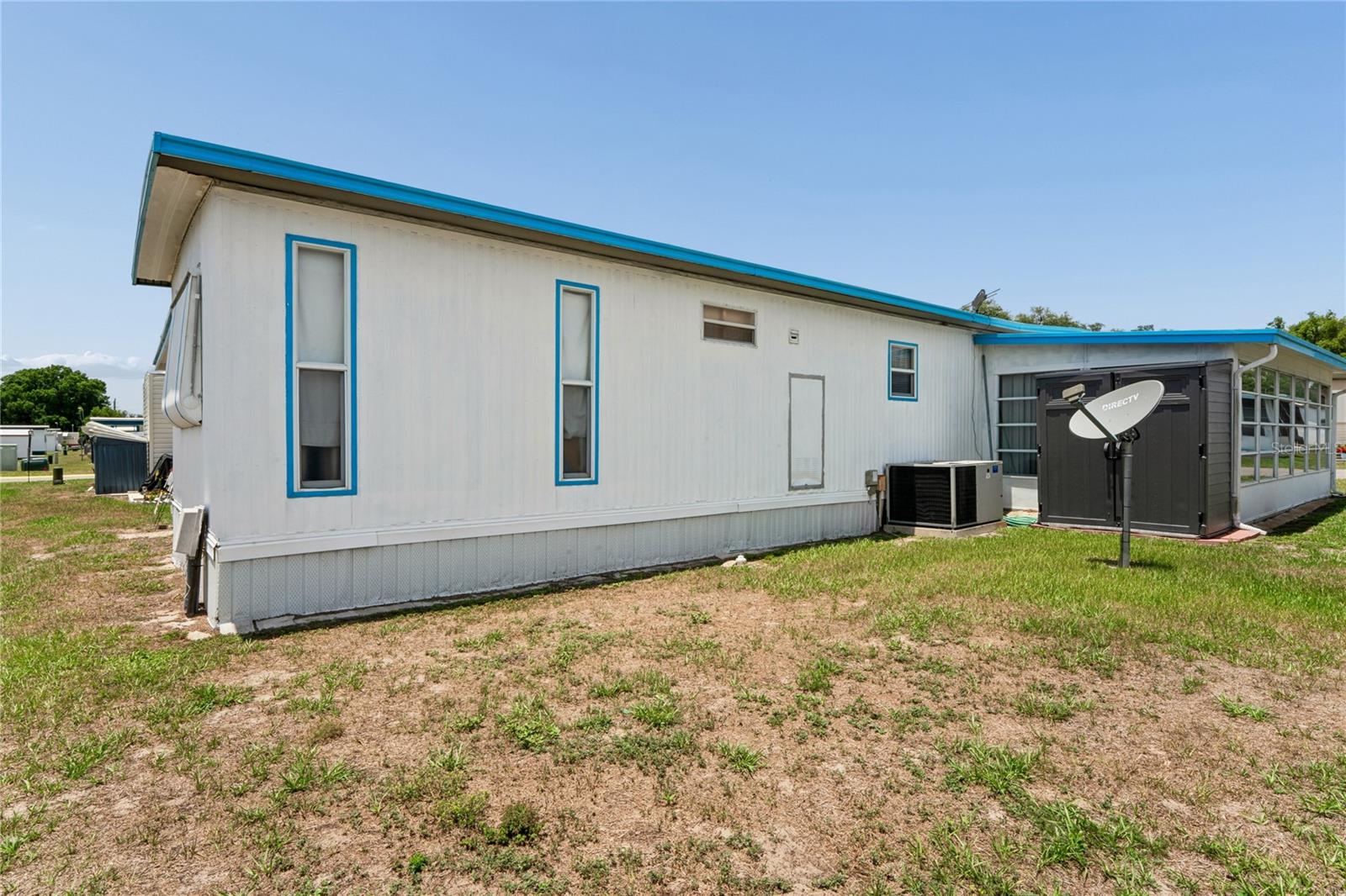 SLEEPY HOLLOW MOBILE ESTATES - Residential