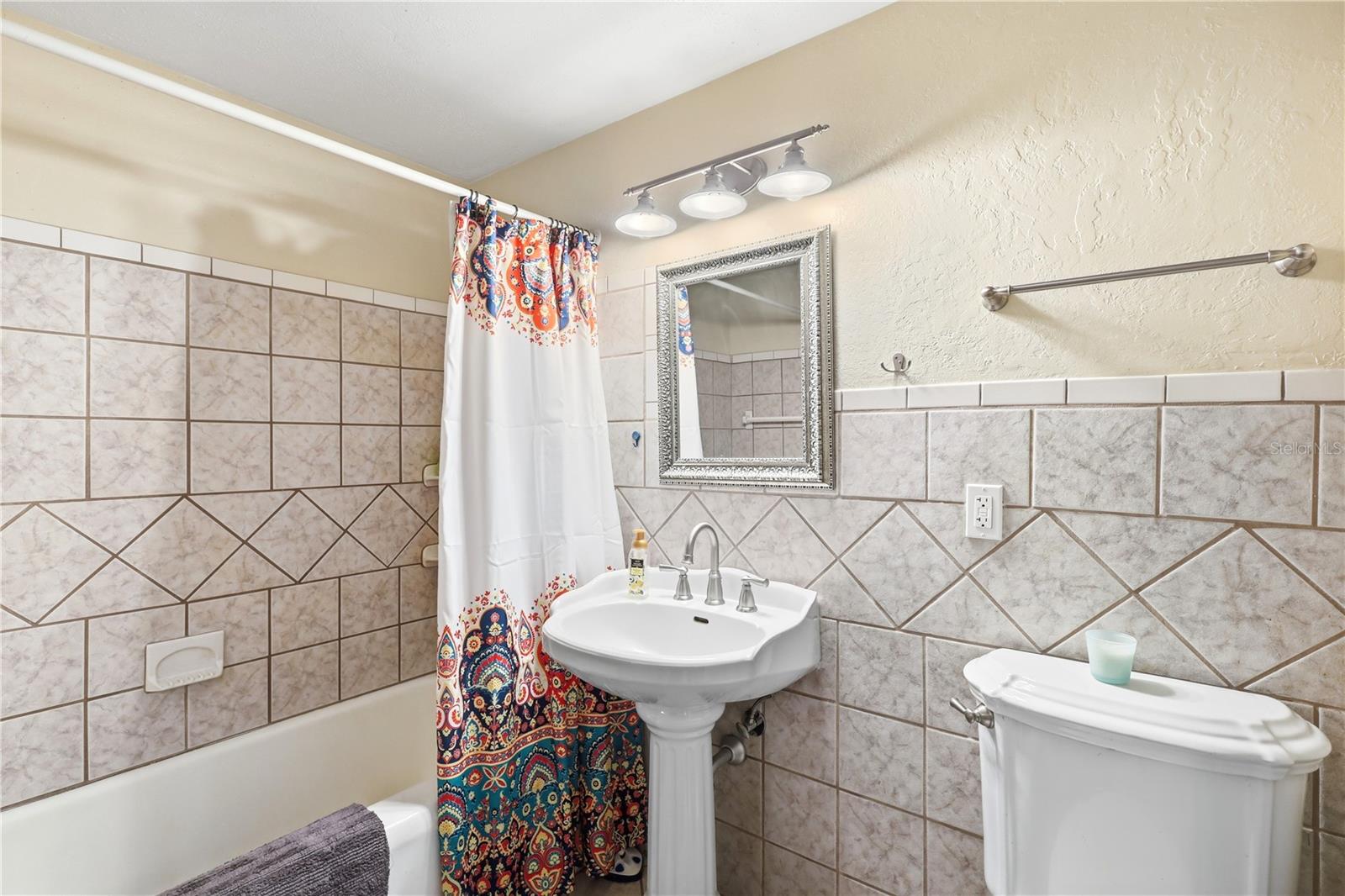 PLANTATION ESTATES UNIT 16 - Residential