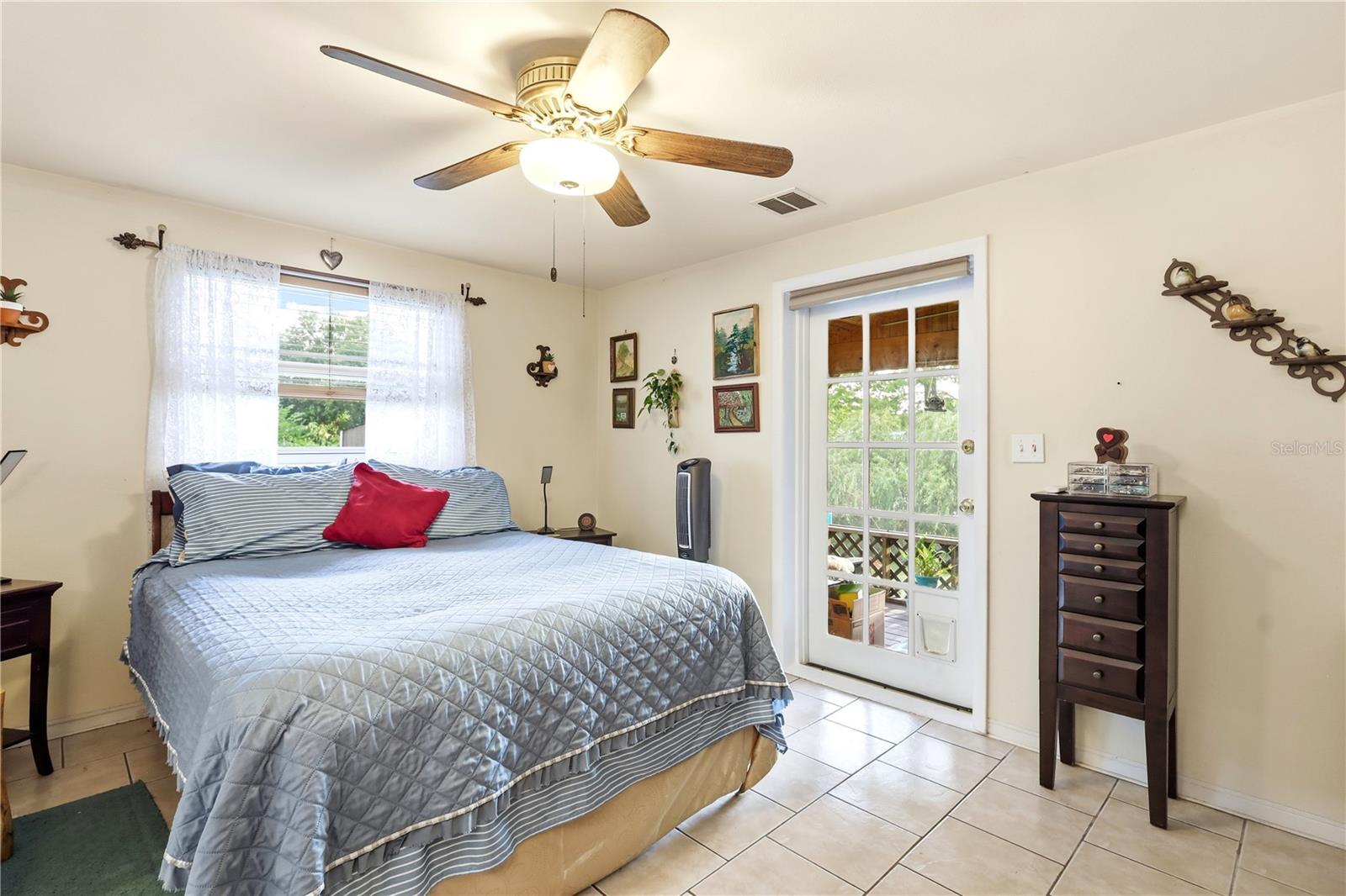 PLANTATION ESTATES UNIT 16 - Residential