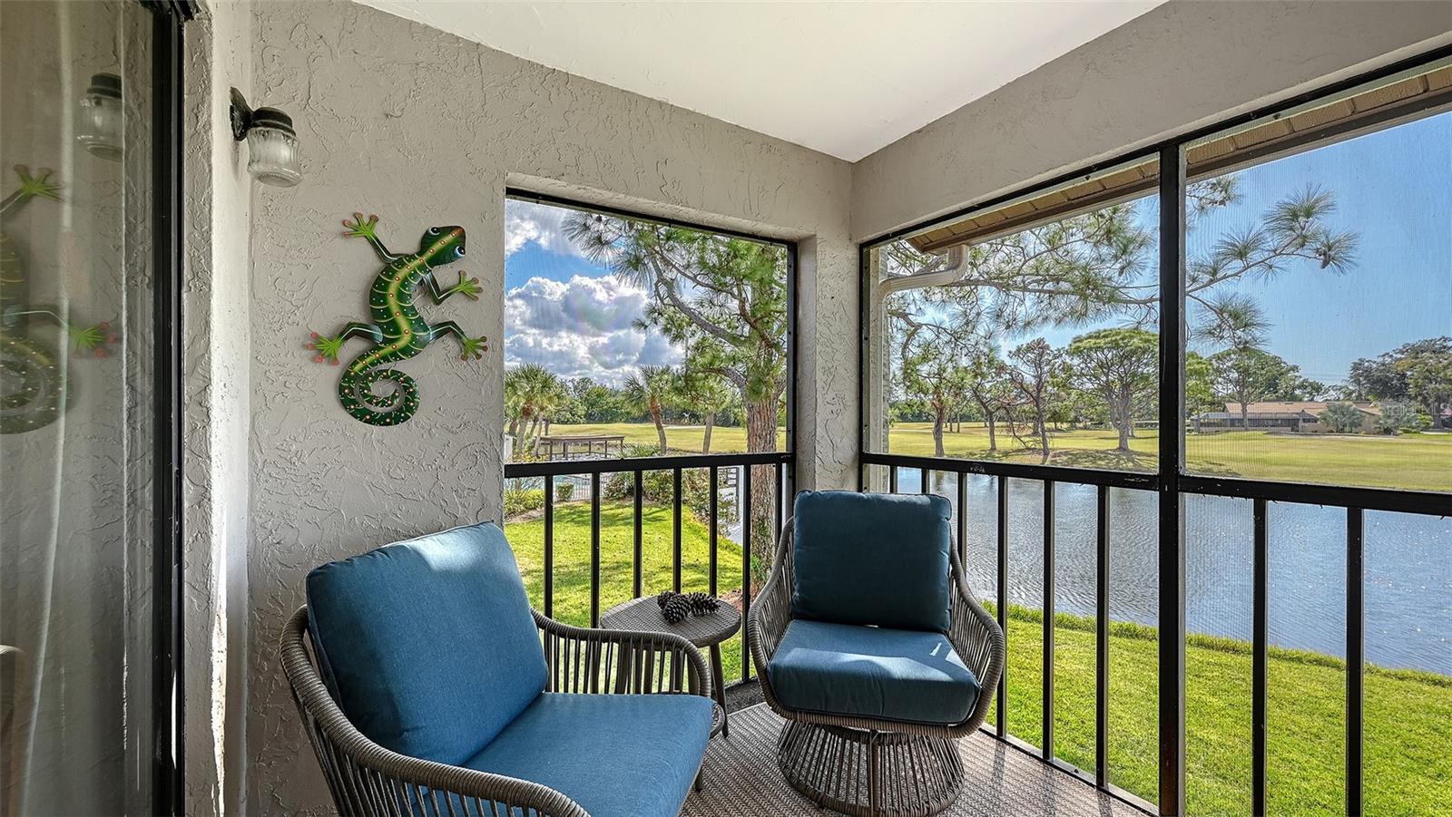 CHARTWELL GREEN - Residential