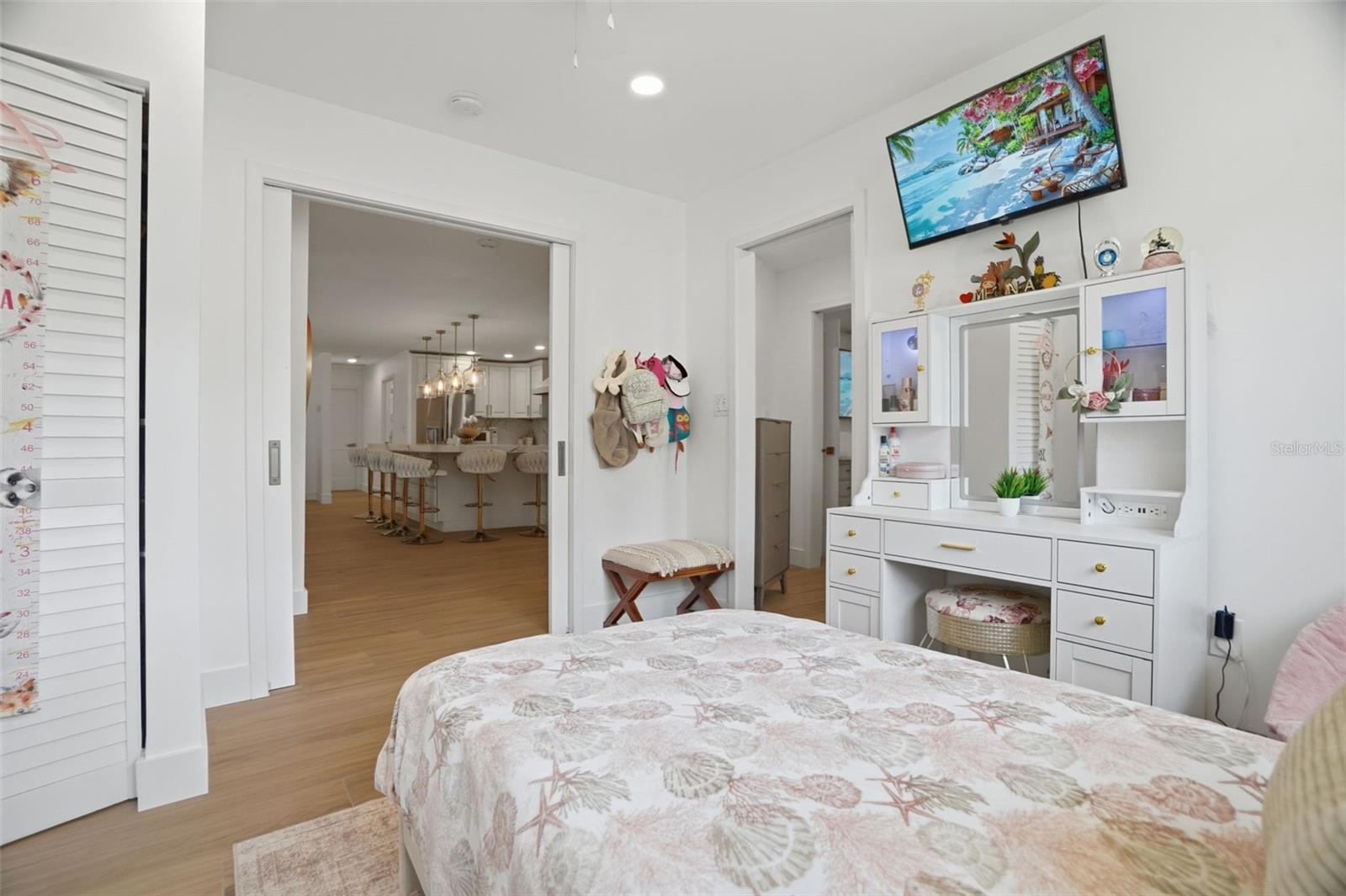 SHOREACRES CENTER - Residential