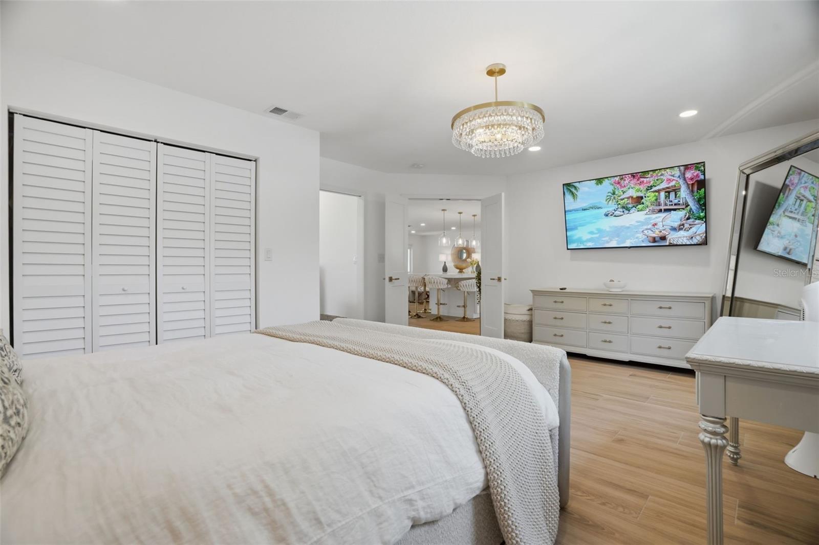 SHOREACRES CENTER - Residential