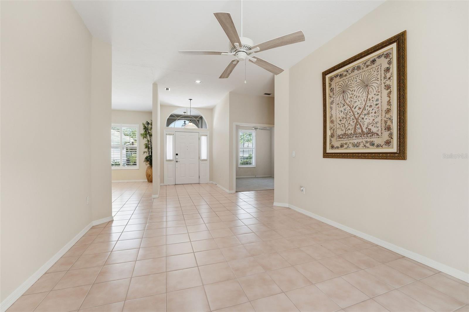 CALUSA LAKES - Residential