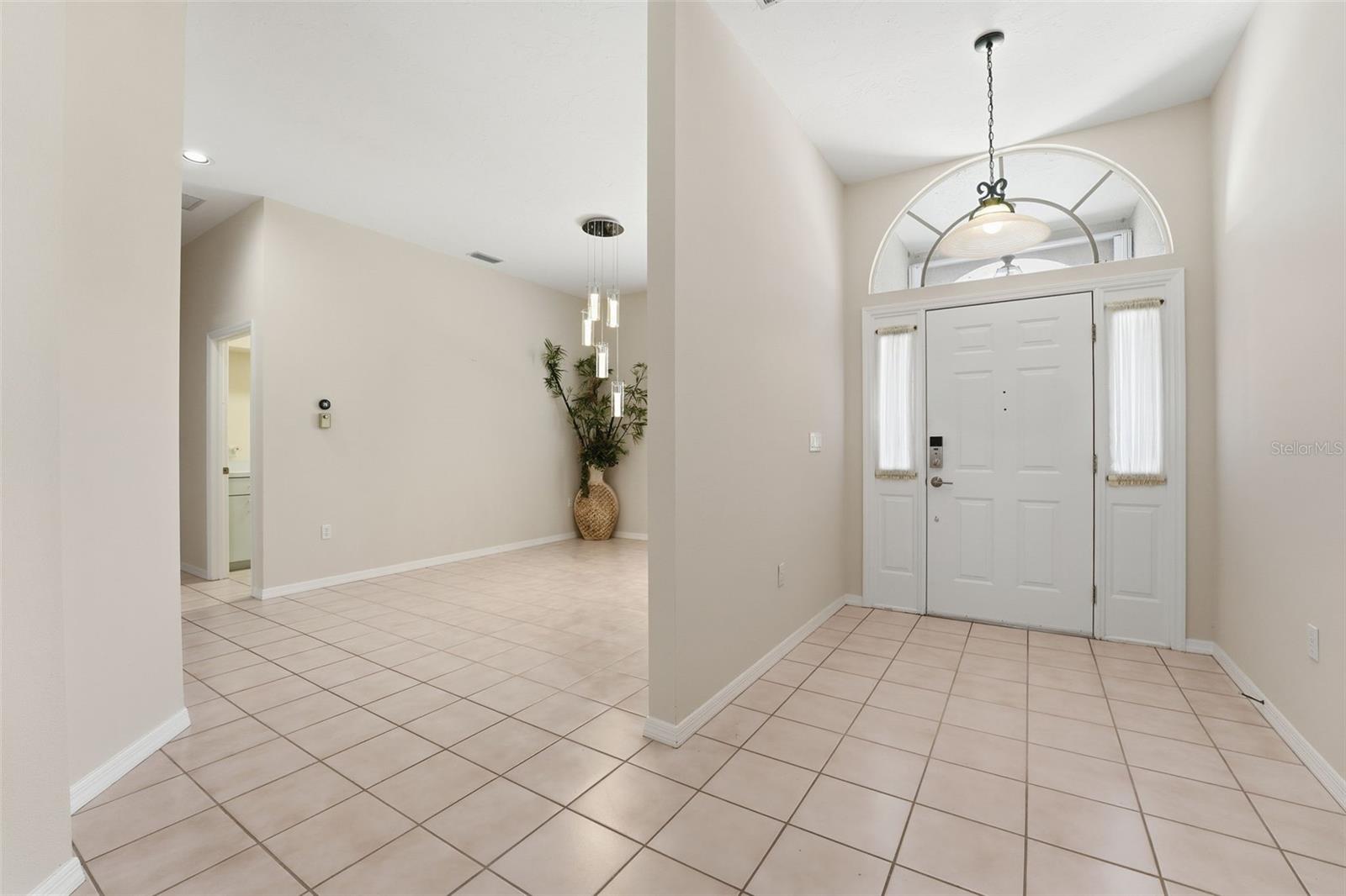 CALUSA LAKES - Residential