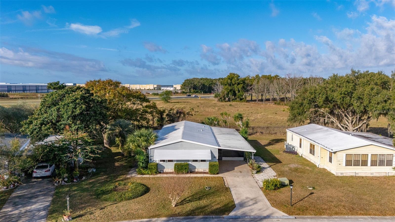 ZELLWOOD STATION - Residential