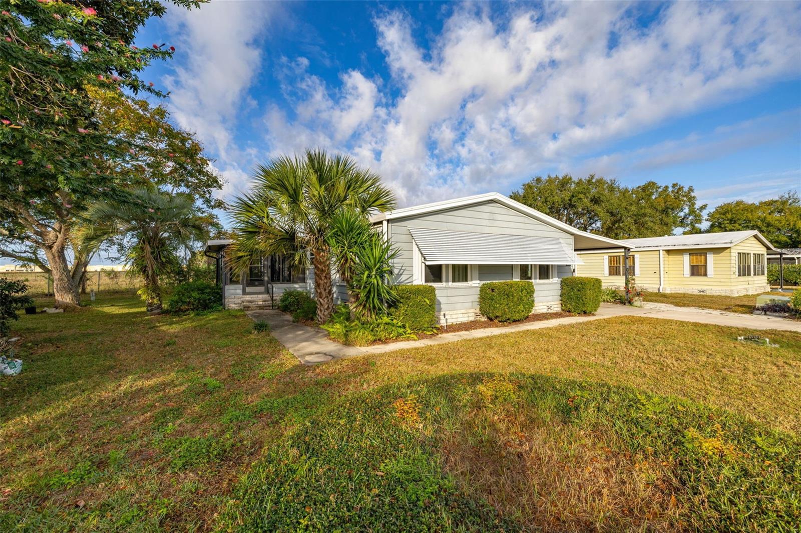 ZELLWOOD STATION - Residential