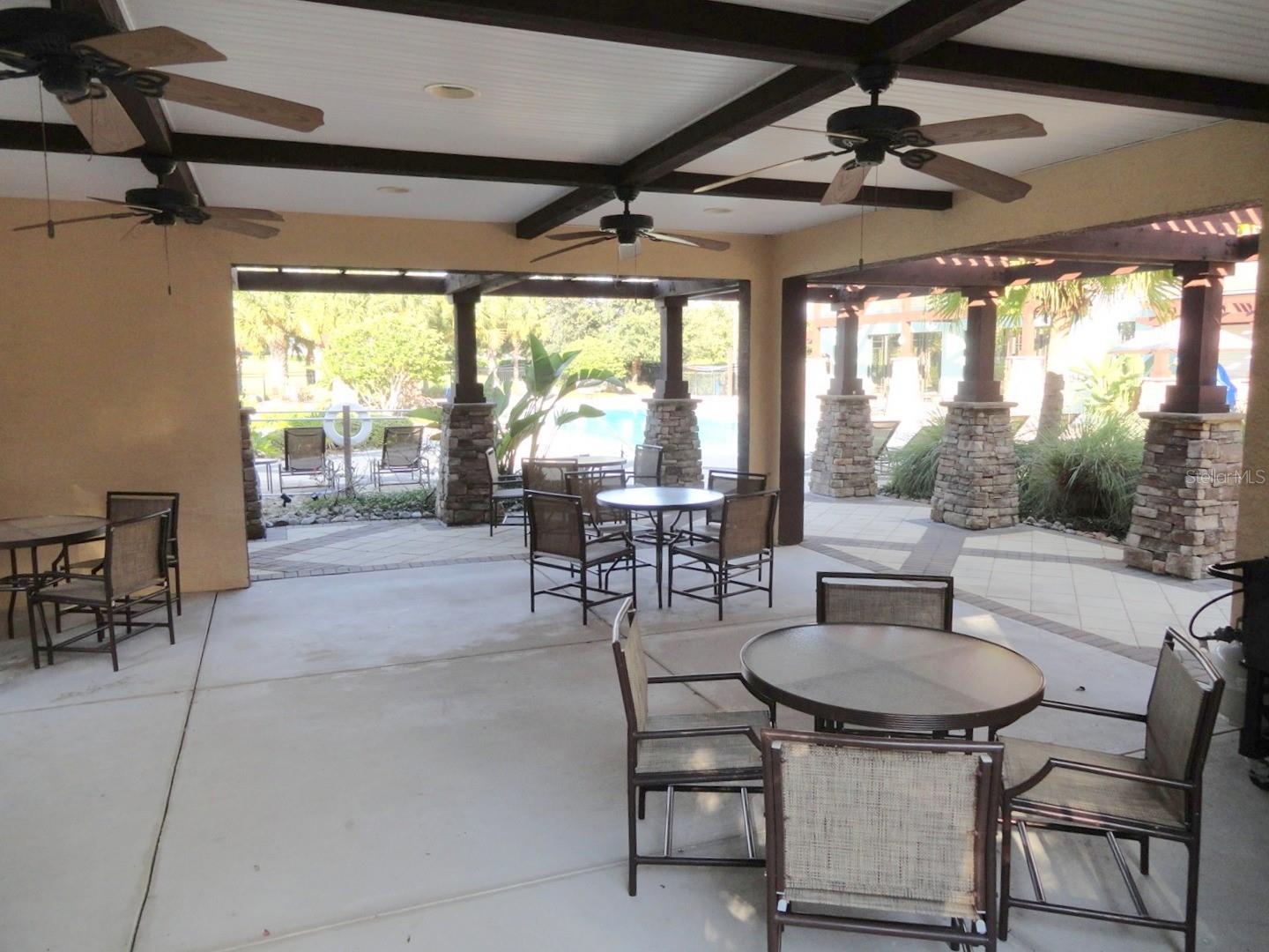ARLINGTON RIDGE - Residential