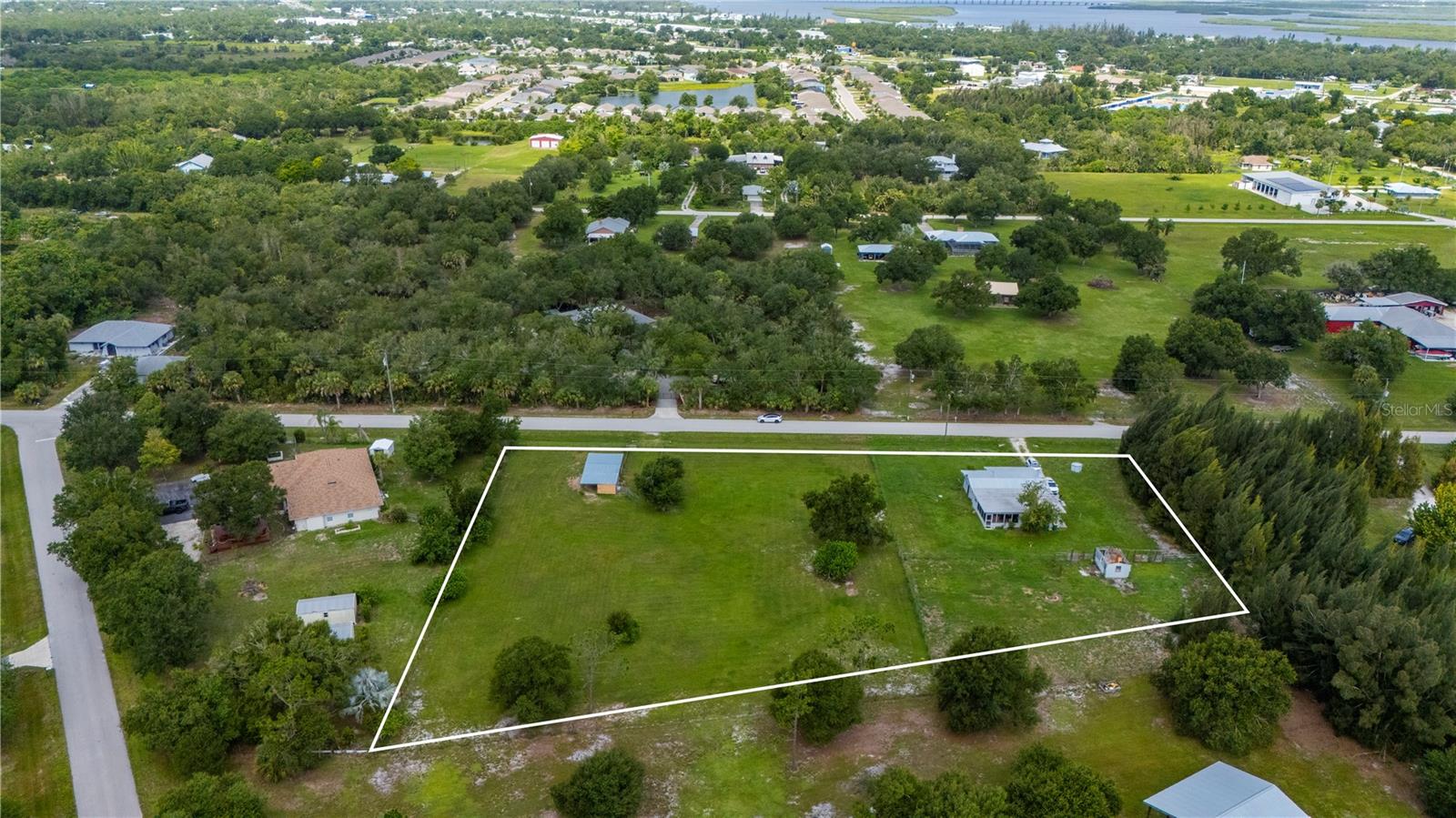 TOWN ESTATES - Residential