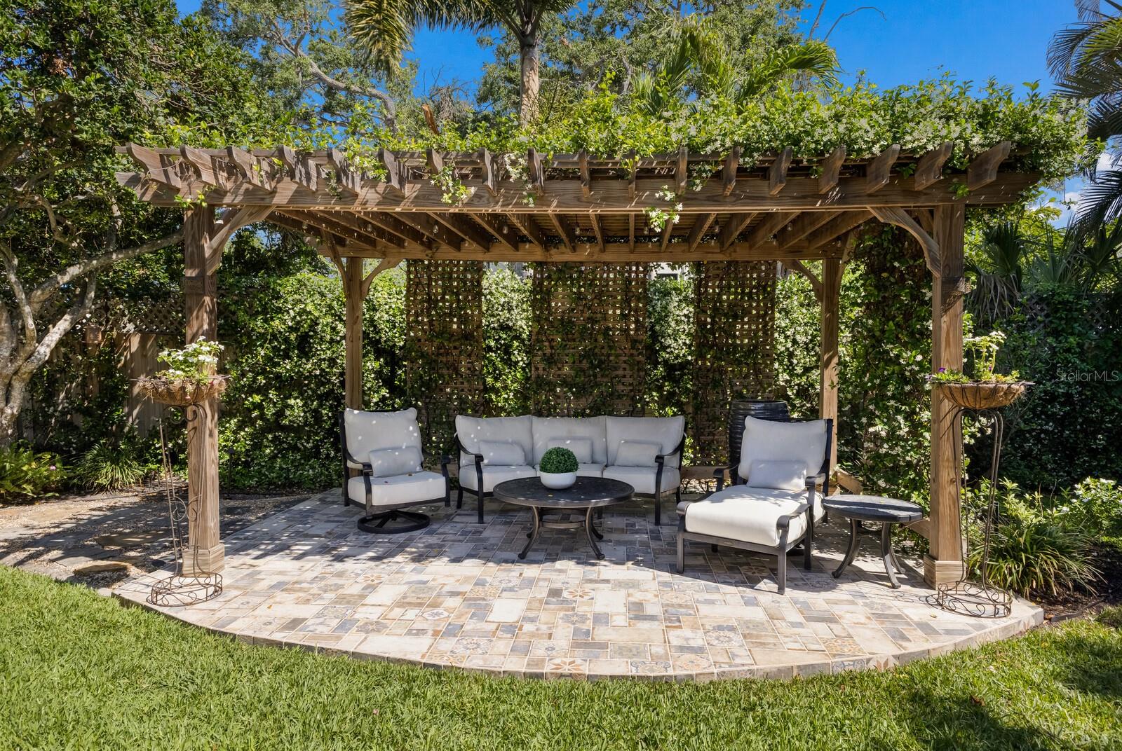 POINSETTIA PARK 2 - Residential