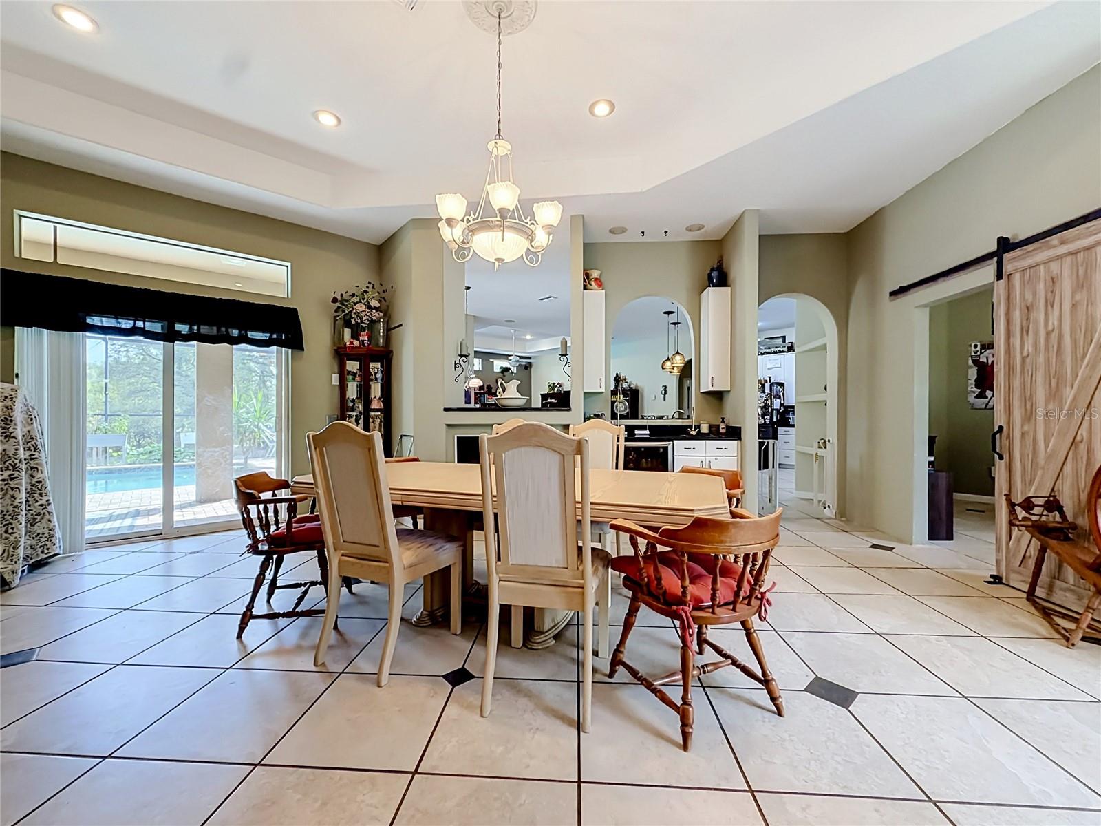 ROYAL HIGHLANDS - Residential