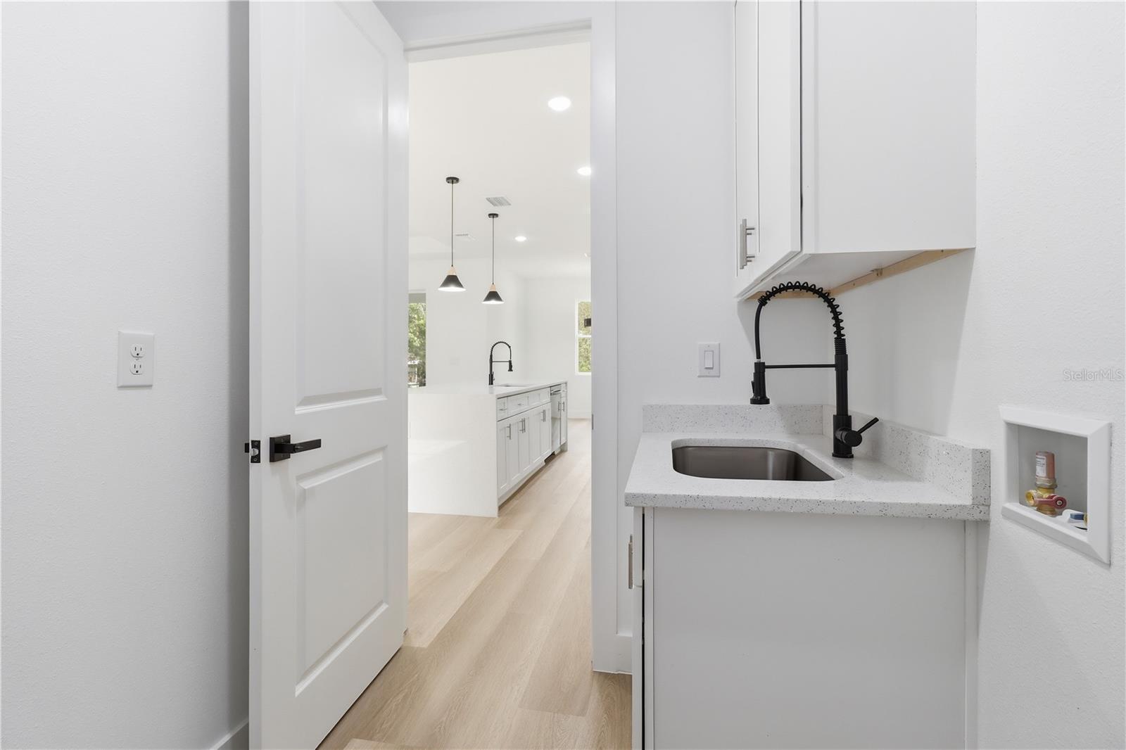 CITRUS SPGS UNIT 06 - Residential