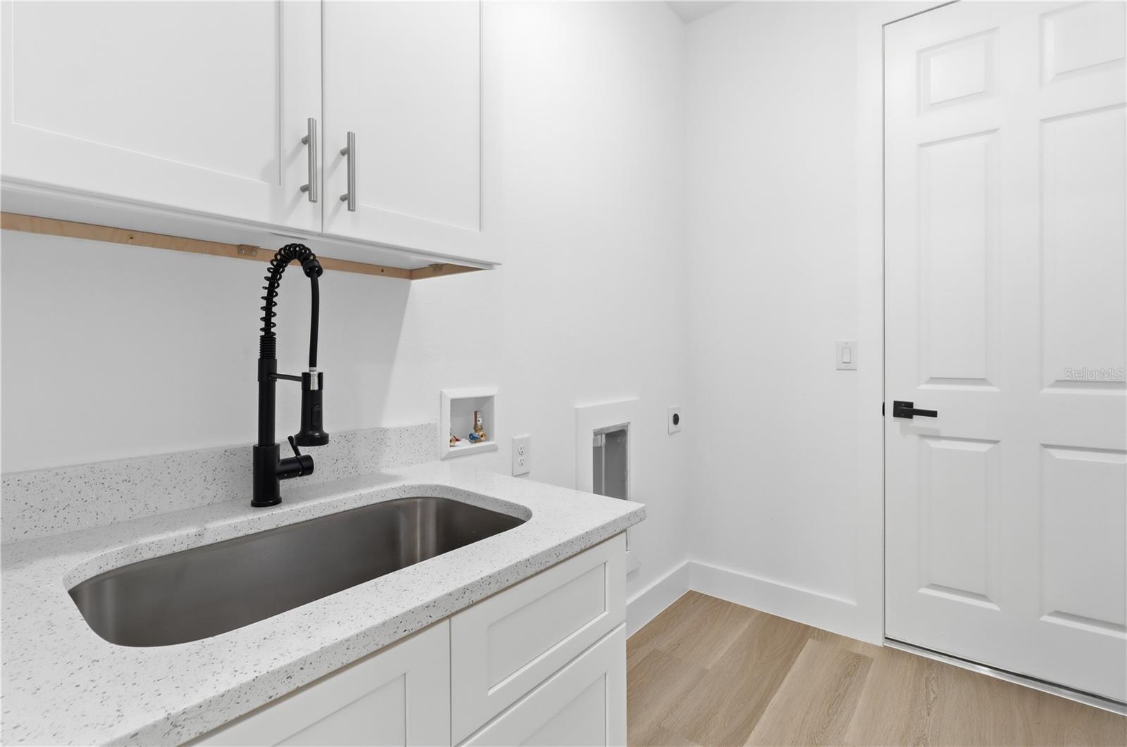 CITRUS SPGS UNIT 06 - Residential