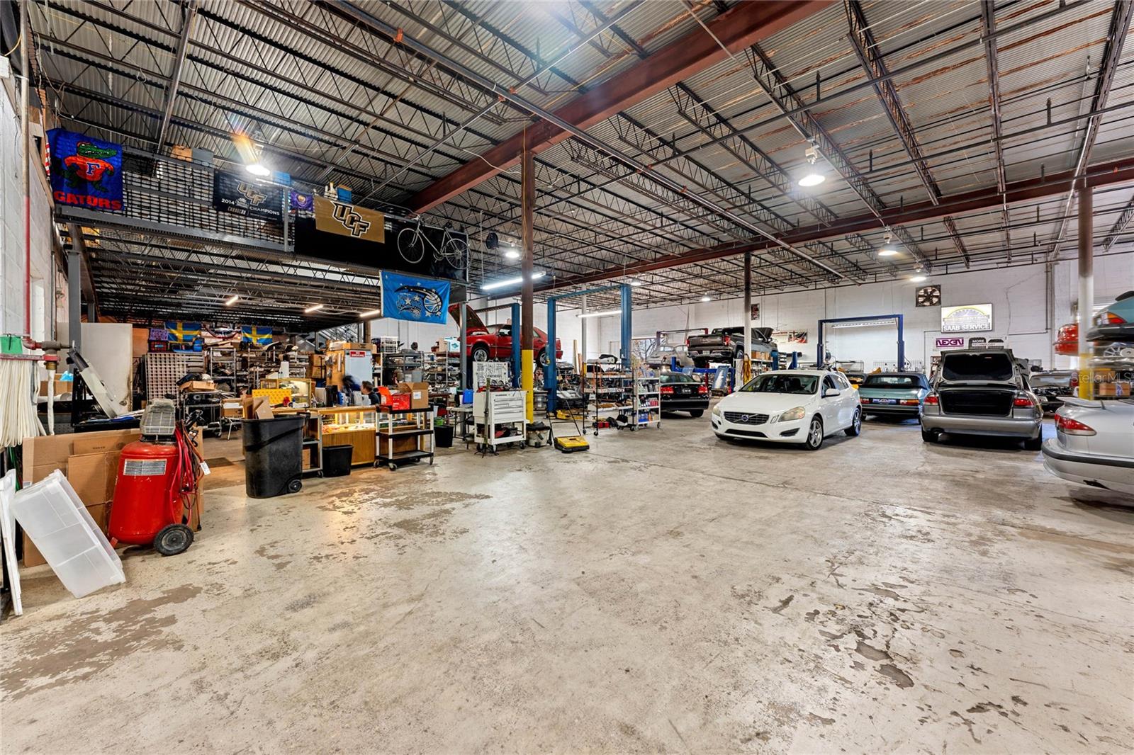 LAWNDALE ANNEX - Commercial Sale