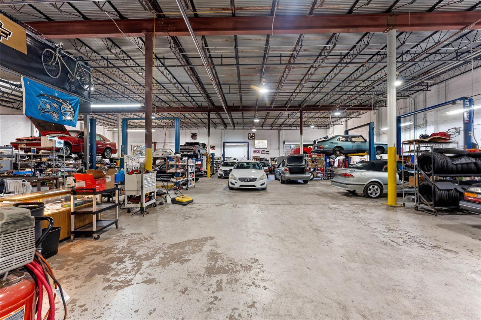 LAWNDALE ANNEX - Commercial Sale