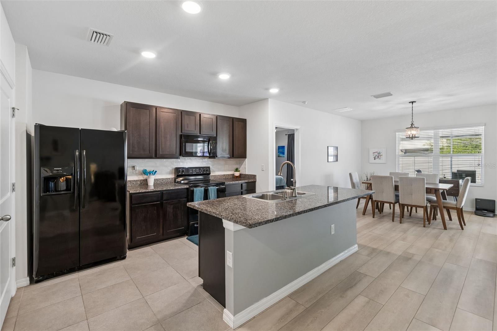 CARRIAGE POINTE SOUTH PH 2B - Residential