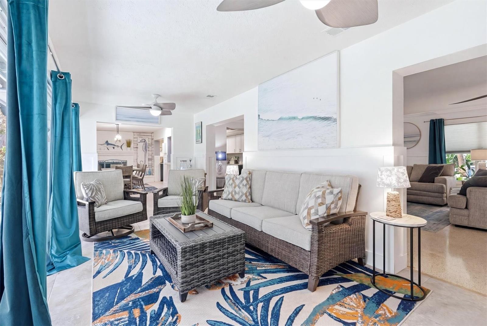 SIESTA BEACH - Residential