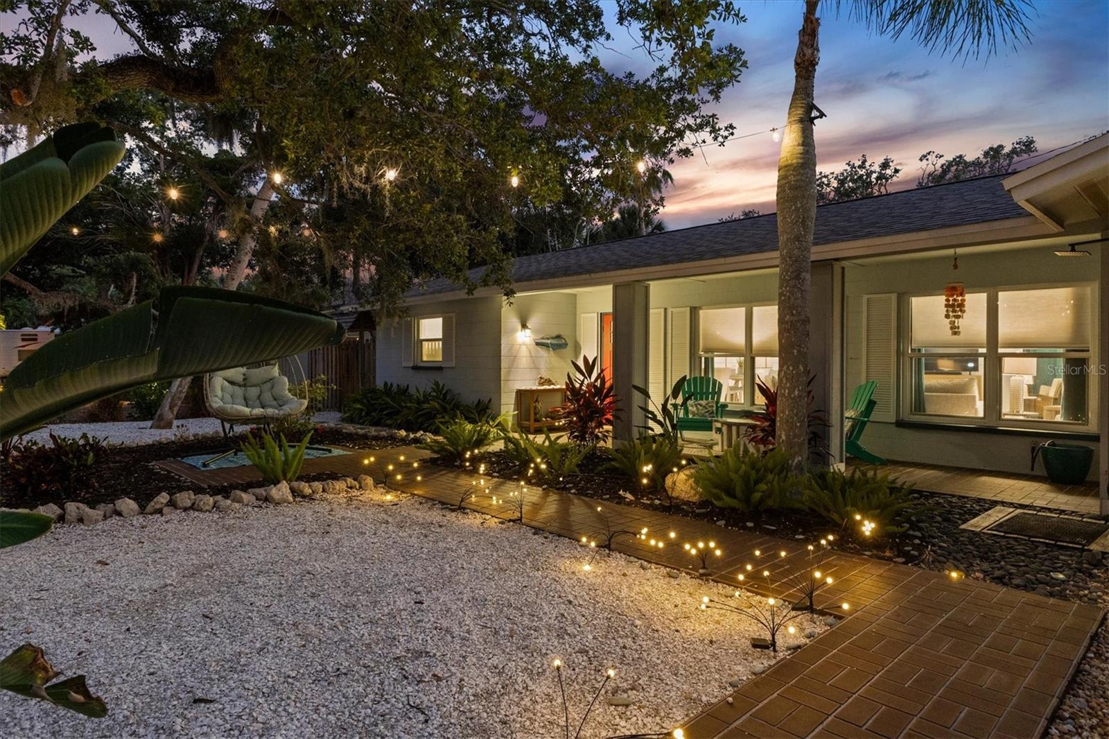 SIESTA BEACH - Residential