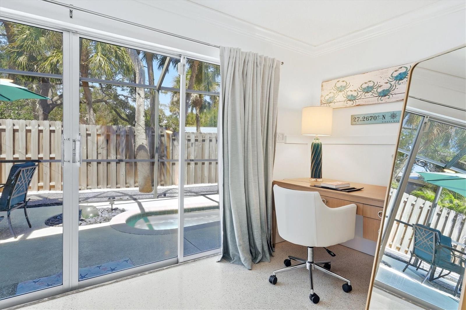 SIESTA BEACH - Residential