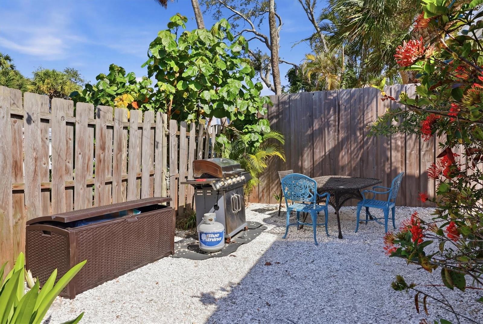 SIESTA BEACH - Residential