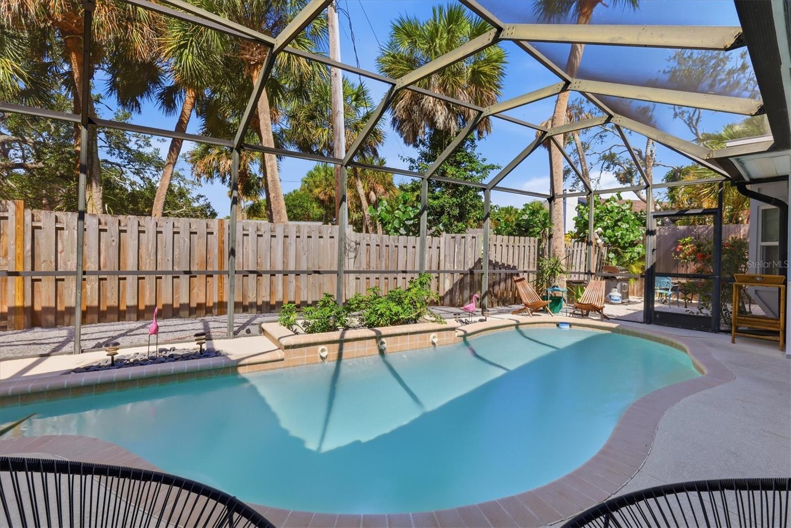 SIESTA BEACH - Residential