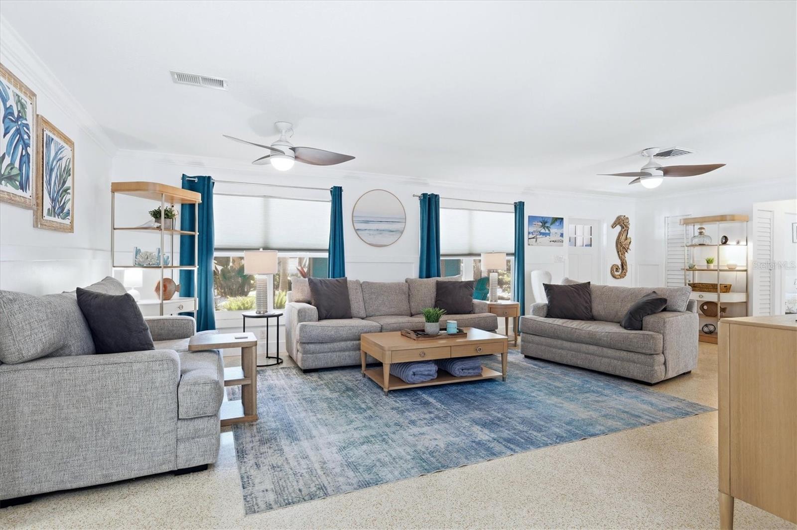 SIESTA BEACH - Residential