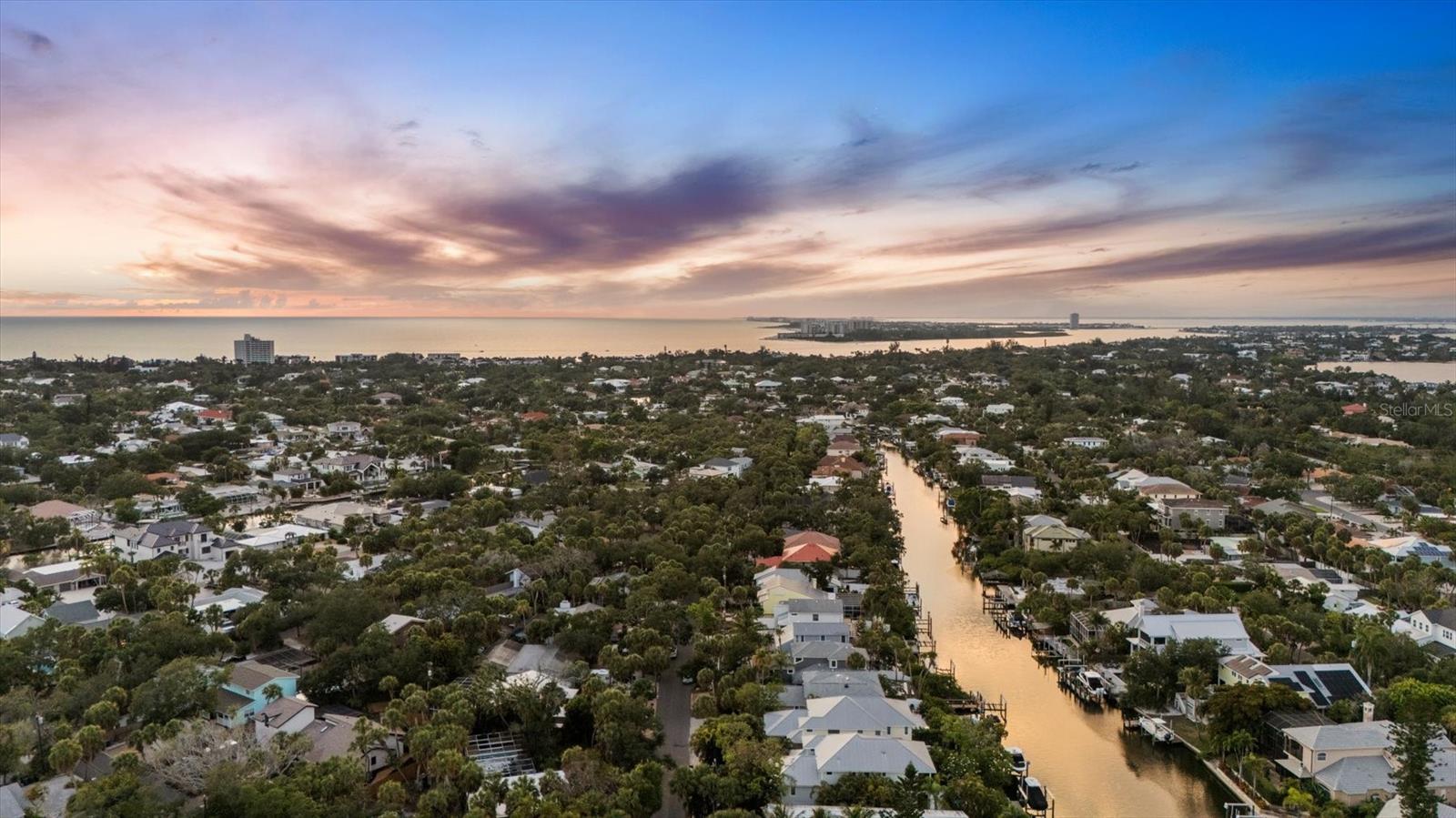 SIESTA BEACH - Residential
