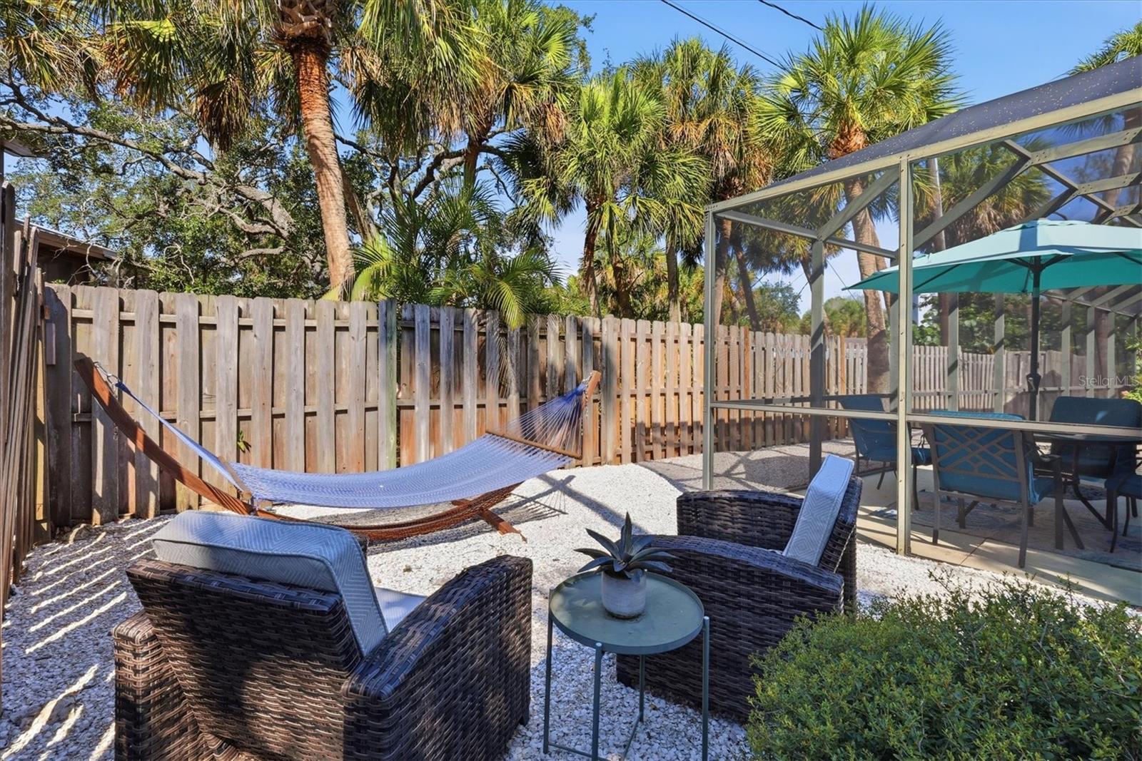 SIESTA BEACH - Residential