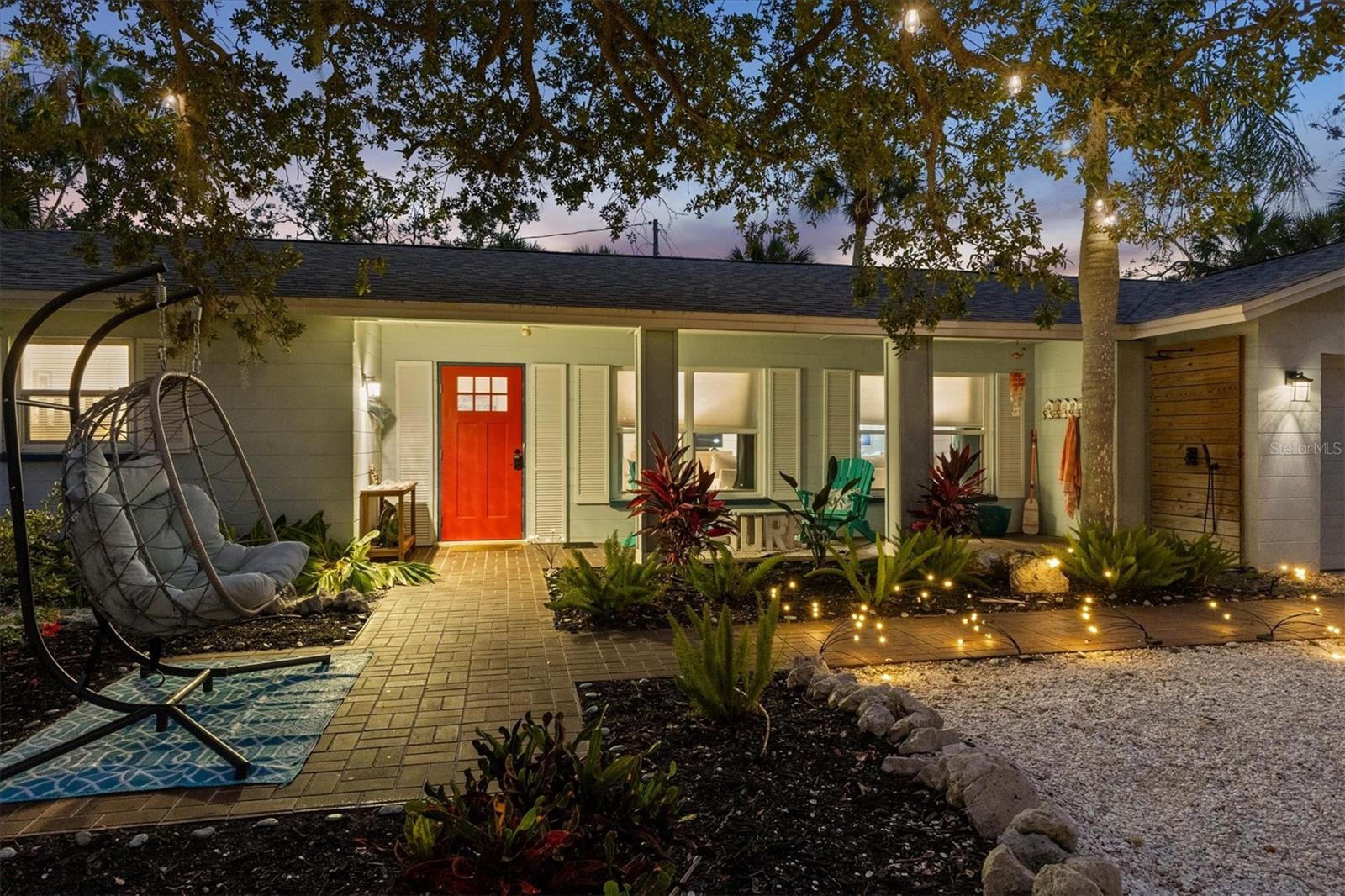 SIESTA BEACH - Residential
